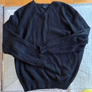 100% Cashmere Charcoal V-Neck Sweater